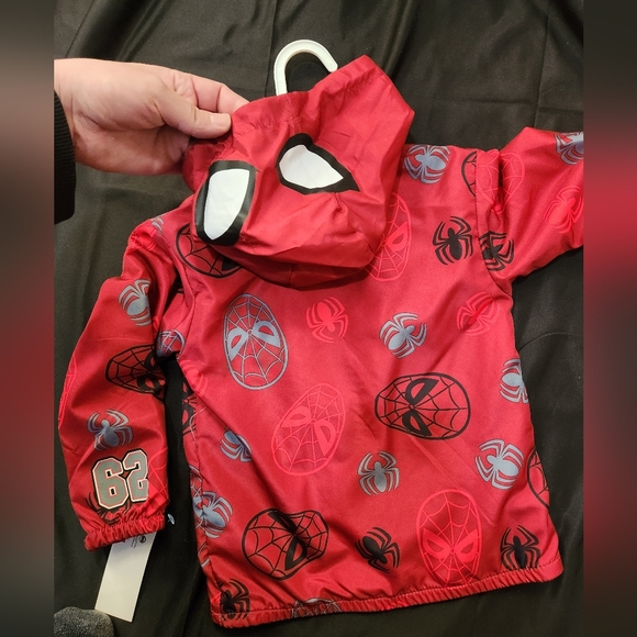 NWT Marvel Red and Black Spider-Man Kids Lightweight Zip Up - Picture 4 of 4